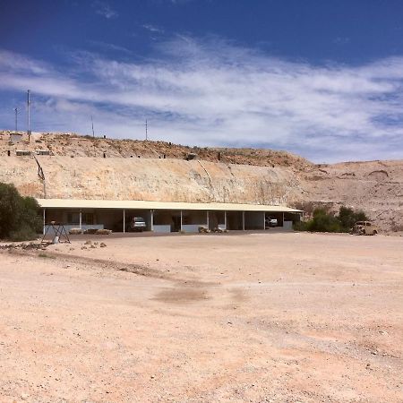 Dug Out B&B Coober Pedy Extérieur photo