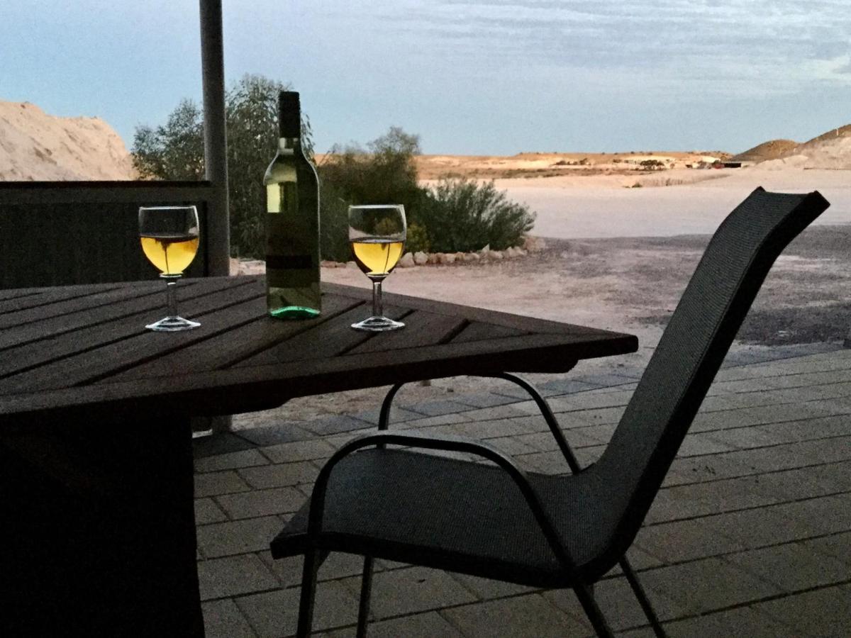 Dug Out B&B Coober Pedy Extérieur photo
