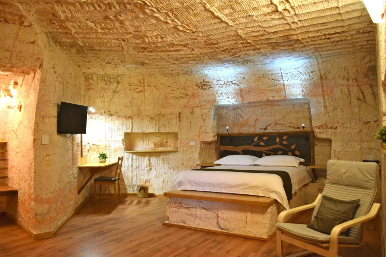 Dug Out B&B Coober Pedy Extérieur photo